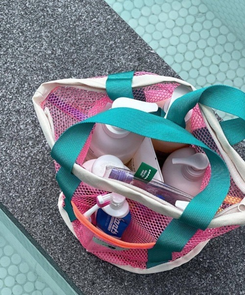 Pochi Pouch(ポチポーチ)の「Pochi Pouch/アクティブ メッシュ ビーチバッグ(ハンドバッグ・レディース・イエロー系/ブルー系/ホワイト系・FREE)」の17枚目の写真