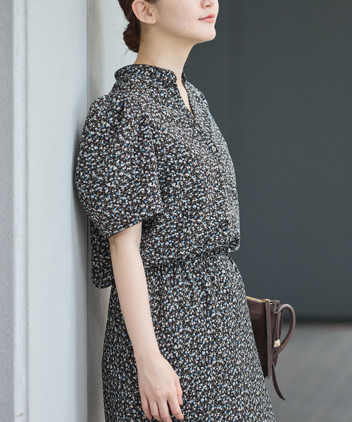 IENA(イエナ)の「《追加2/セットアップ対応》ソフトヴィンテージフラワーブラウス(シャツ/ブラウス・レディース・ブラック・FREE)」の8枚目の写真