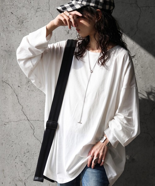antiqua(アンティカ)の「綿100 汗染み防止 クルーネック ロンT(Tシャツ/カットソー・レディース・ダークグレー/ピンク系その他/ライム/ブルー/ブラウン系その他/杢グレー/ネイビー/ホワイト/グレイッシュベージュ/ピンク系その他2/ブラック/カーキ・M/L/XL)」の2枚目の写真
