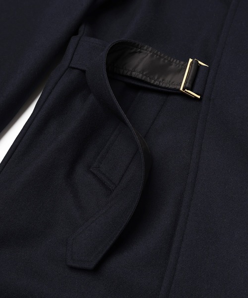 CULLNI(クルニ)の「Signature Melton Minimal Tie Locken Long Coat(チェスターコート・メンズ・ネイビー/アッシュブラウン/ブルーグリーン/ブラック・2/1/0)」の16枚目の写真