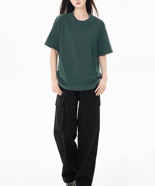 Amulet(アミュレット)の「着回し自在のシンプルな定番アイテム クルーネック半袖Tシャツ(Tシャツ/カットソー・レディース・グリーン/ブラック/ホワイト/アイボリー・S/M/L/XL)」の15枚目の写真
