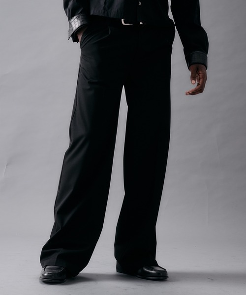 ANDER HUNK(アンダーハンク)の「Crocodile Switch Wide Straight Slacks/クロコダイルスイッチワイドストレートスラックス(スラックス・メンズ・ブラック・LARGE/MEDIUM/SMALL)」の4枚目の写真