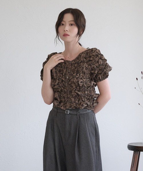 raffime(ラフィミー)の「【Raffime】くしゅくしゅシャーリングトップス(シャツ/ブラウス・レディース・ネイビー/ブラウン/ボルドー・フリー)」の6枚目の写真