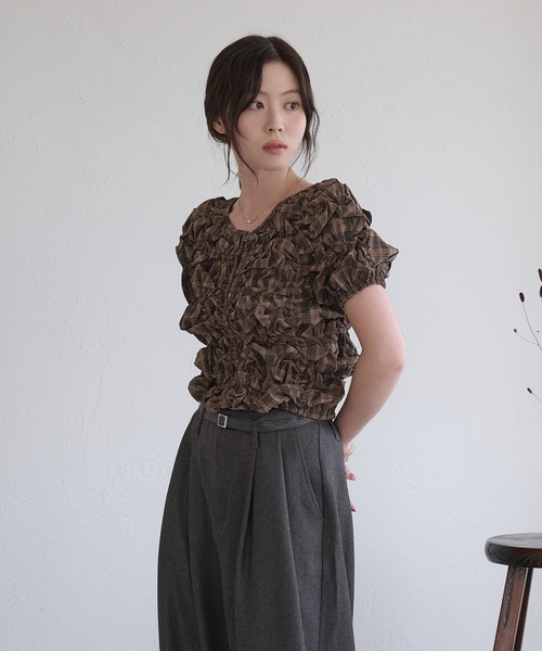 raffime(ラフィミー)の「【Raffime】くしゅくしゅシャーリングトップス(シャツ/ブラウス・レディース・ネイビー/ブラウン/ボルドー・フリー)」の11枚目の写真