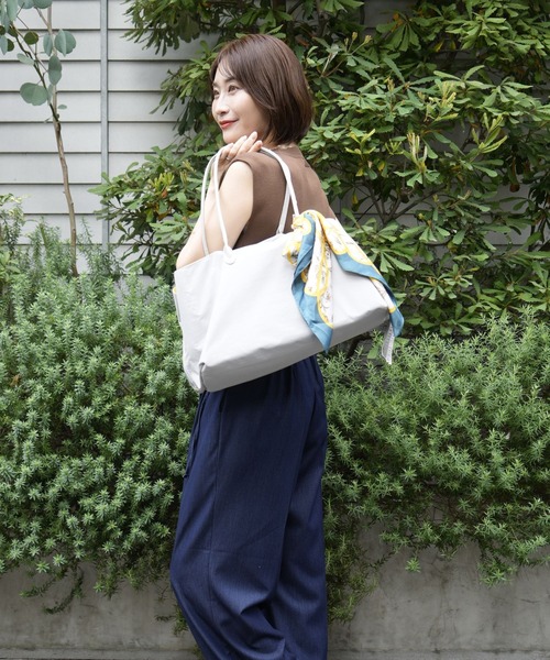 Ehre style(エーレスタイル)の「ガバッと開いて仕事がはかどる軽バッグ(トートバッグ・レディース・ブラック/グレー・FREE)」の6枚目の写真