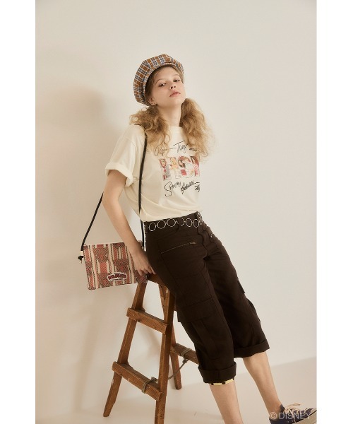 Disney SERIES CREATED by MUS(ディズニーシリーズクリエイテッドバイエムユーエス)の「MD OVERSIZED Tシャツ / HSM(Tシャツ/カットソー・レディース・イエロー/ホワイト/ブラック・FREE)」の8枚目の写真