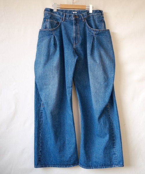 KHOKI(コッキ)の「【KHOKI/コッキ】26fw-p-08 3D cutting denim pants(デニムパンツ・メンズ・インディゴブルー/ブラック・1/3/2)」の2枚目の写真