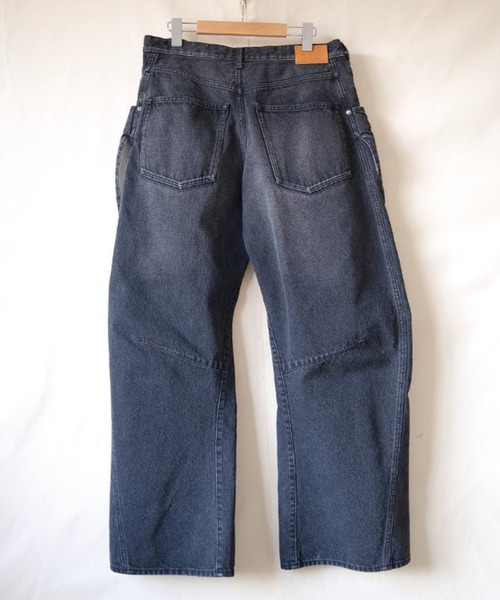 KHOKI(コッキ)の「【KHOKI/コッキ】26fw-p-08 3D cutting denim pants(デニムパンツ・メンズ・インディゴブルー/ブラック・1/3/2)」の4枚目の写真