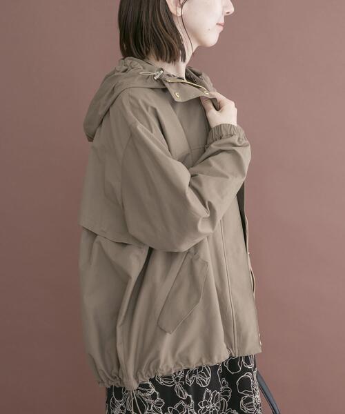 ITEMS URBANRESEARCH（アイテムズ アーバンリサーチ）の「撥水マウンテンパーカー（マウンテンパーカー・レディース・モカ/ホワイト系その他/ブラック・FREE）」の20枚目の写真