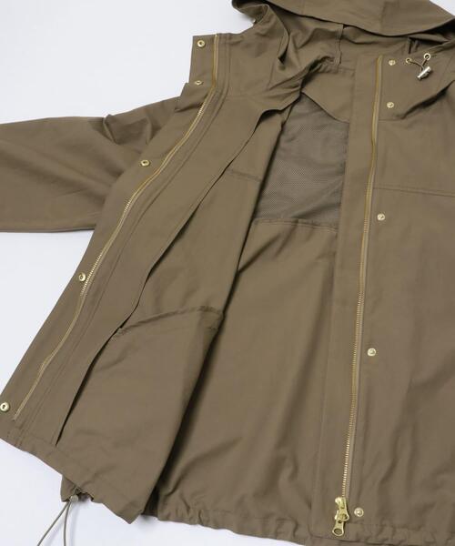 ITEMS URBANRESEARCH（アイテムズ アーバンリサーチ）の「撥水マウンテンパーカー（マウンテンパーカー・レディース・モカ/ホワイト系その他/ブラック・FREE）」の14枚目の写真