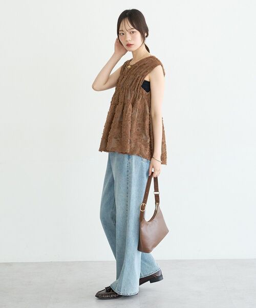 earth music&ecology(アースミュージックアンドエコロジー)の「ヒゲジャガードノースリーブブラウス(シャツ/ブラウス・レディース・ブラウン/ブラック/アイボリー・FREE)」の6枚目の写真