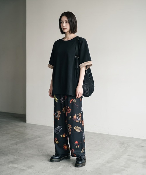 STYLE DELI(スタイルデリ)の「【BLK001】天竺×ベロア袖口配色プルオーバー(Tシャツ/カットソー・レディース・ブラック/オフホワイト・FREE)」の6枚目の写真