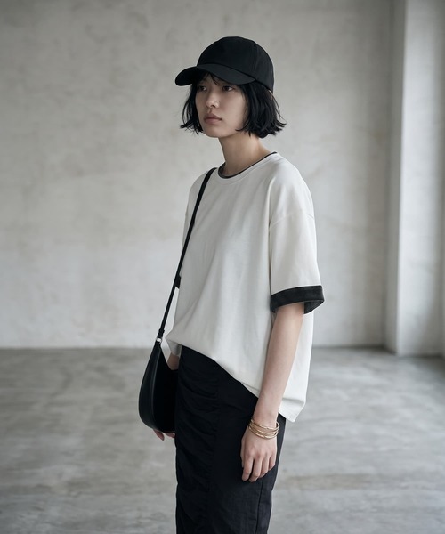 STYLE DELI(スタイルデリ)の「【BLK001】天竺×ベロア袖口配色プルオーバー(Tシャツ/カットソー・レディース・ブラック/オフホワイト・FREE)」の14枚目の写真