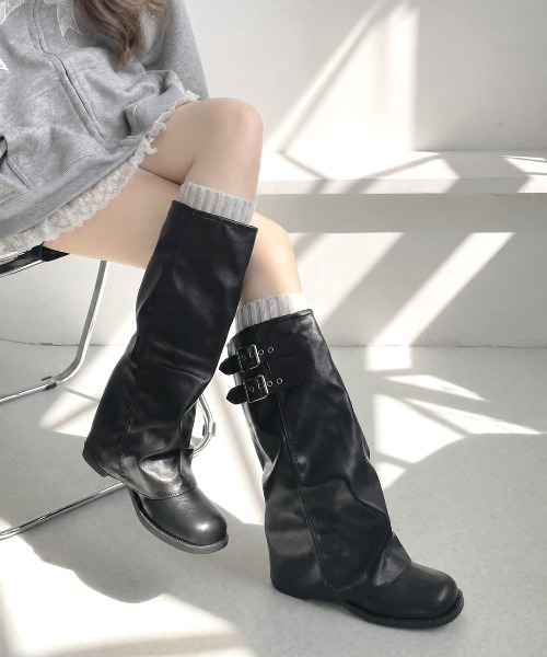 Shoes in Closet（シューズインクローゼット）の「【予約開始】ダブルベルト ルーズ カバーブーツ 497WB（ブーツ・レディース・ベージュ/ブラック・S/LL/L/M）」の3枚目の写真