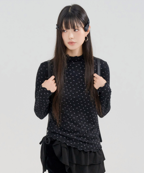 CHASECULT(チェイスカルト)の「レディース フラワーフリル ハーフネック Tシャツ-FFZG5152C03(Tシャツ/カットソー・レディース・ブラック・90/85/95)」の4枚目の写真