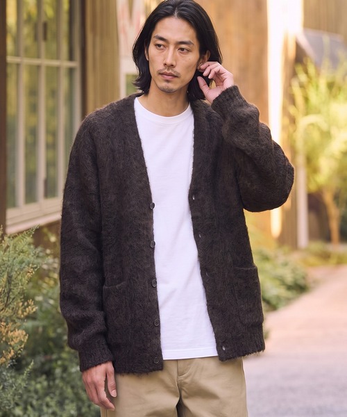THE CRAFT CREW PRODUCTS(ザクラフトクループロダクツ)の「【MULTI FUNCTIONALシリーズ】オーバーサイズ Vネック シャギーニットカーディガン / 帯電防止・抗菌防臭【THE CRAFT CREW PRODUCTS】(カーディガン/ボレロ・メンズ・ネイビー/ブラック/ダークブラウン/アッシュグレー/グリーン/チャコール・S/M/L)」の4枚目の写真