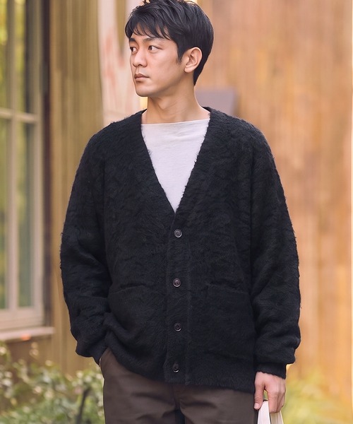 THE CRAFT CREW PRODUCTS(ザクラフトクループロダクツ)の「【MULTI FUNCTIONALシリーズ】オーバーサイズ Vネック シャギーニットカーディガン / 帯電防止・抗菌防臭【THE CRAFT CREW PRODUCTS】(カーディガン/ボレロ・メンズ・ネイビー/ブラック/ダークブラウン/アッシュグレー/グリーン/チャコール・S/M/L)」の1枚目の写真