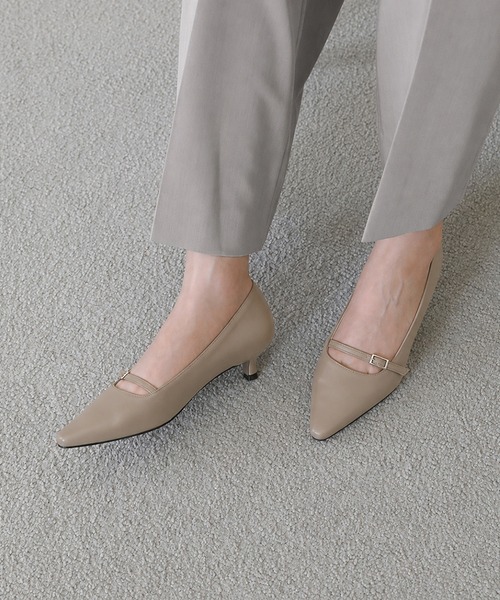 SAPPUN（サプン）の「Movina(モヴィナ)フロントストラップスクエアパンプス(220-65203)SAPPUN(サプン)（パンプス・レディース・ブラック/ダークベージュ・22.5/23/23.5/24/24.5）」の11枚目の写真