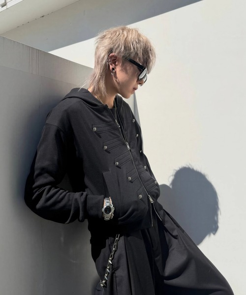 A'GEM9(エージェムナイン)の「A'GEM/9 × .kom『A'gem/エージェム』NAPOLEON ZIP-UP HOODIE/ナポレオンジップアップパーカー(パーカー・メンズ・チャコールグレー/ブラック・MEDIUM)」の5枚目の写真
