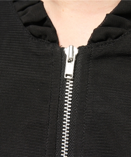 E hyphen world gallery(イーハイフンワールドギャラリー)の「チュールギャザーブルゾン(ブルゾン・レディース・ブラック/カーキ/オフホワイト・FREE)」の10枚目の写真