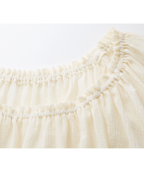 IEDIT（イディット）の「ミルブロウズ　オフショルダーにもなるゆるふわ楊柳フレアーブラウス（シャツ/ブラウス・レディース・ベージュ/ホワイト・XX-LARGE/X-LARGE/MEDIUM/LARGE/SMALL）」の3枚目の写真