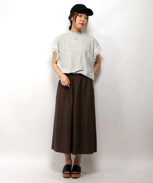 LBC（エルビーシー）の「コットンシルケットレース使いプルオーバー（Tシャツ/カットソー・レディース・ブラック/オフホワイト/アッシュグレー・MEDIUM）」の10枚目の写真