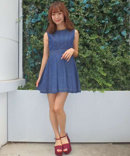 dazzlin（ダズリン）の「ﾁｪｯｸｻﾝﾀﾞﾙ（サンダル・レディース・ブラック/グリーン/レッド・LARGE/MEDIUM/SMALL）」の10枚目の写真