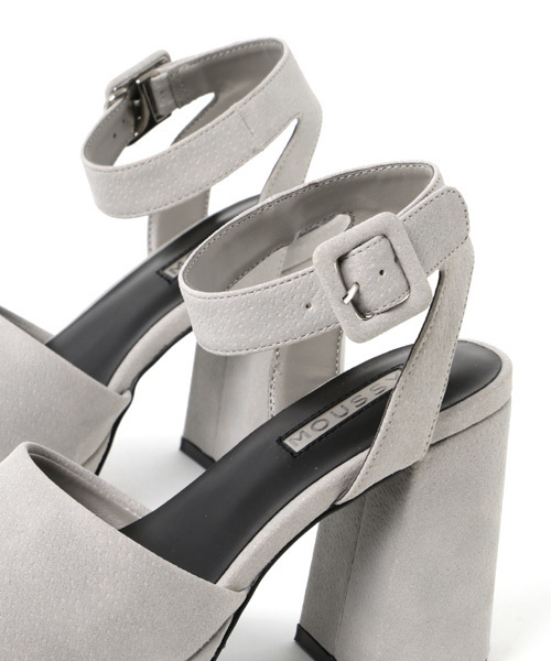 MOUSSY（マウジー）の「BELTE SANDALS（サンダル・レディース・グレー/イエロー系その他/ブラック・MEDIUM/LARGE/SMALL）」の9枚目の写真