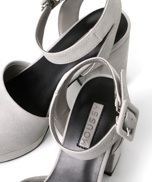 MOUSSY（マウジー）の「BELTE SANDALS（サンダル・レディース・グレー/イエロー系その他/ブラック・MEDIUM/LARGE/SMALL）」の10枚目の写真