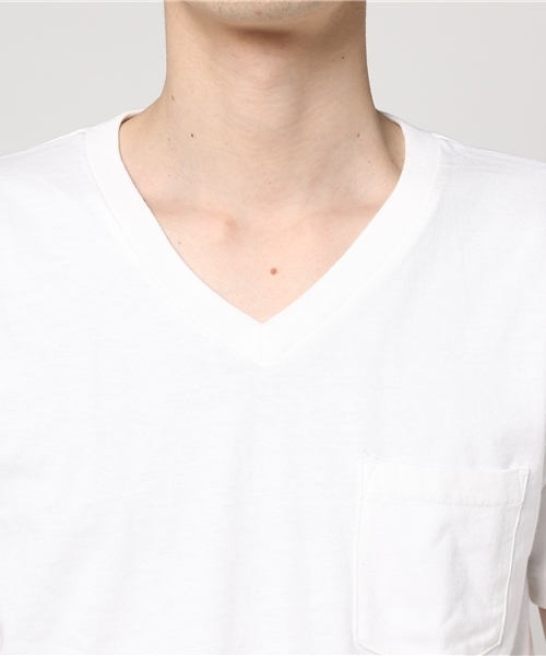 Champion（チャンピオン）の「ポケット付きＶネックＴシャツ（Tシャツ/カットソー・メンズ・ブラック/ホワイト・MEDIUM/X-LARGE/LARGE/SMALL）」の5枚目の写真