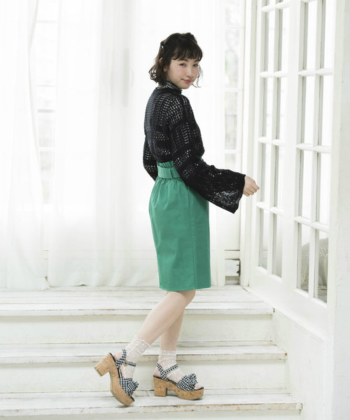 OLIVE des OLIVE（オリーブデオリーブ）の「透かし プルオーバー（ニット/セーター・レディース・オフホワイト/サックスブルー/ブラック・MEDIUM）」の16枚目の写真