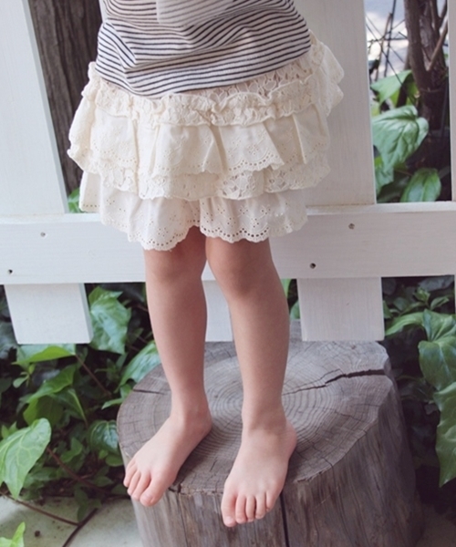 Rora（ローラ）の「プリン カンカンキュロットスカート（スカート・キッズ・キナリ・120cm/130cm/110cm/100cm/90㎝/140cm/150cm）」の3枚目の写真