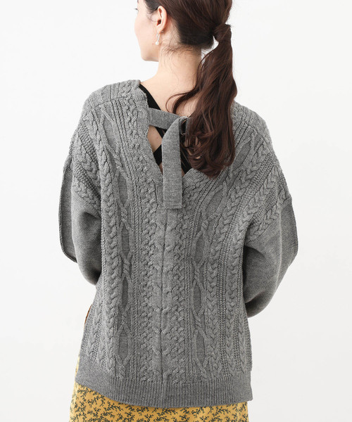 aquagirl（アクアガール）の「【aquagirl(アクアガール)】バックコンシャスケーブルニットトップス（ニット/セーター・レディース・ブラック/グレー/アイボリー・FREE）」の16枚目の写真