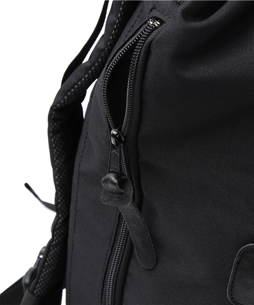 Butler Verner Sails(バトラーヴァーナーセイルス)の「【Butler Verner Sails】 コーデュラナイロンフラップバックパック JA-1199-2(バックパック/リュック・メンズ・ブラック/ブラウン・FREE)」の12枚目の写真