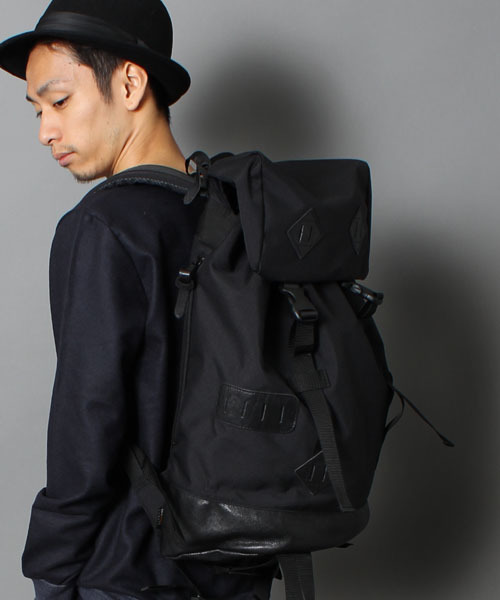 Butler Verner Sails(バトラーヴァーナーセイルス)の「【Butler Verner Sails】 コーデュラナイロンフラップバックパック JA-1199-2(バックパック/リュック・メンズ・ブラック/ブラウン・FREE)」の18枚目の写真