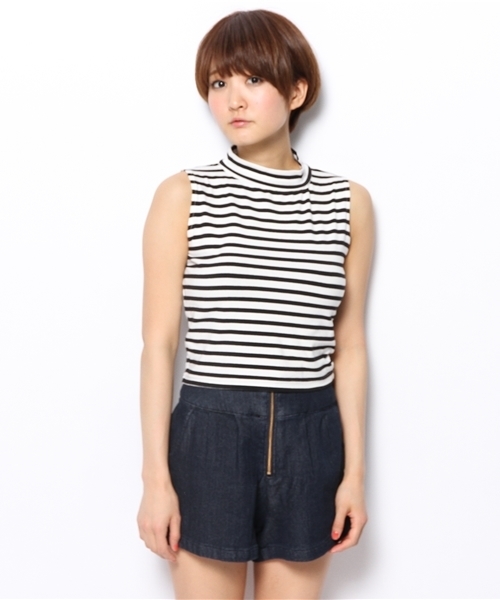 WEGO(ウィゴー)の「WEGO/柄ハイネックノースリーブTシャツ(Tシャツ/カットソー・レディース・ブラック/ブラック系その他/ブルー系その他/レッド系その他・FREE)」の9枚目の写真