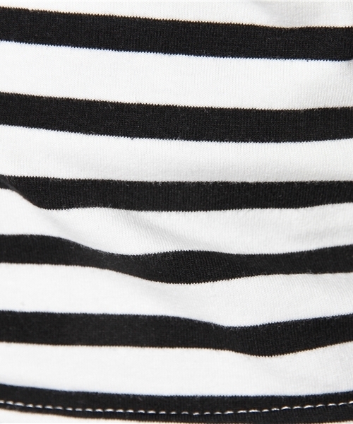 WEGO(ウィゴー)の「WEGO/柄ハイネックノースリーブTシャツ(Tシャツ/カットソー・レディース・ブラック/ブラック系その他/ブルー系その他/レッド系その他・FREE)」の8枚目の写真