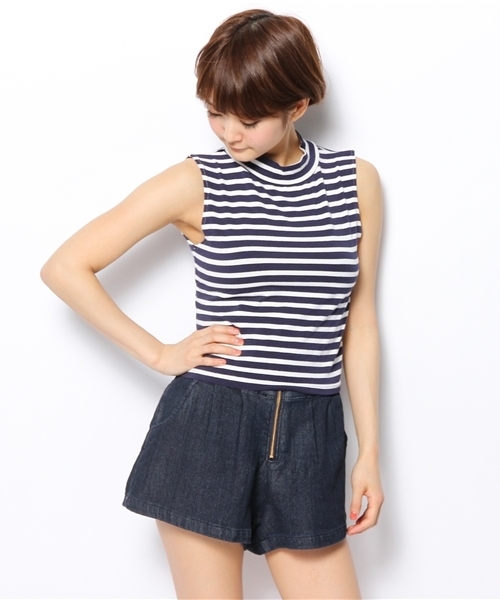 WEGO(ウィゴー)の「WEGO/柄ハイネックノースリーブTシャツ(Tシャツ/カットソー・レディース・ブラック/ブラック系その他/ブルー系その他/レッド系その他・FREE)」の13枚目の写真