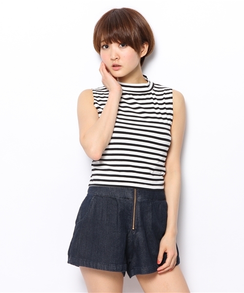 WEGO(ウィゴー)の「WEGO/柄ハイネックノースリーブTシャツ(Tシャツ/カットソー・レディース・ブラック/ブラック系その他/ブルー系その他/レッド系その他・FREE)」の10枚目の写真