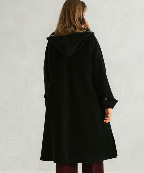 極美品❤︎ UNITED TOKYO ベロアカットテントコート 2way 黒 UNITED TOKYO（ユナイテッドトウキョウ）の「ベロアカットテントコート