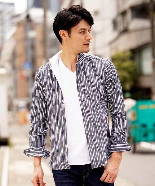 MICHEL KLEIN HOMME   （ミッシェルクランオム）の「シャツ（タックドビーストレッチ）（シャツ/ブラウス・メンズ・ライトグレー/ネイビー・46/48）」の5枚目の写真