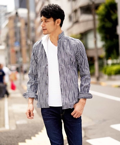 MICHEL KLEIN HOMME   （ミッシェルクランオム）の「シャツ（タックドビーストレッチ）（シャツ/ブラウス・メンズ・ライトグレー/ネイビー・46/48）」の6枚目の写真