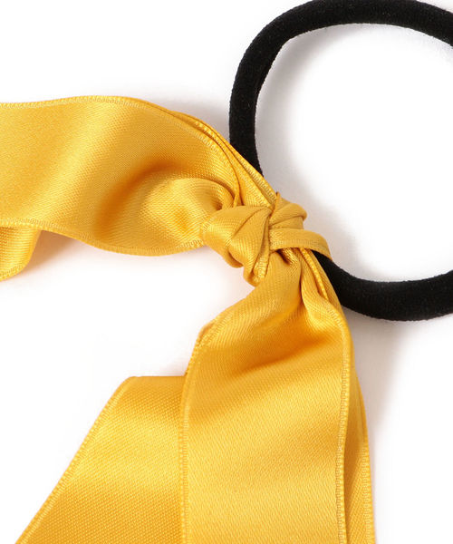 Jennifer Ouellette(ジュエファーオウレット)の「Jennifer Ouellette:サテンリボンゴム(その他ヘアアクセサリー・レディース・ダークグレー/イエロー系その他2・ONE SIZE)」の5枚目の写真