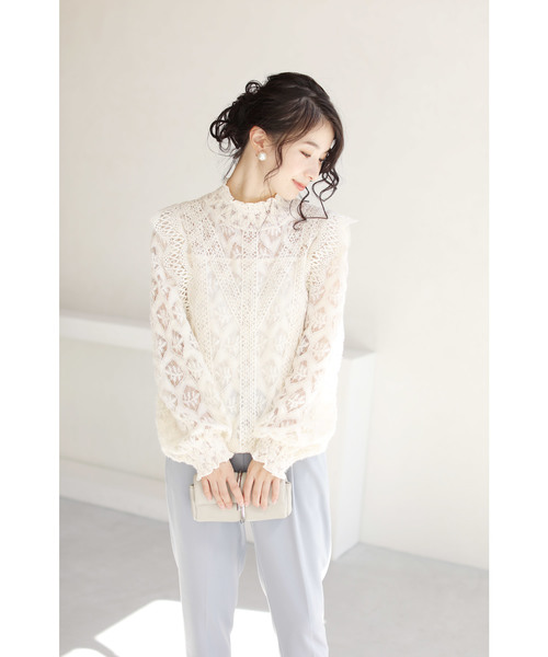 cawaii（カワイイ）の「ふわふわ起毛の美しいレースブラウストップス