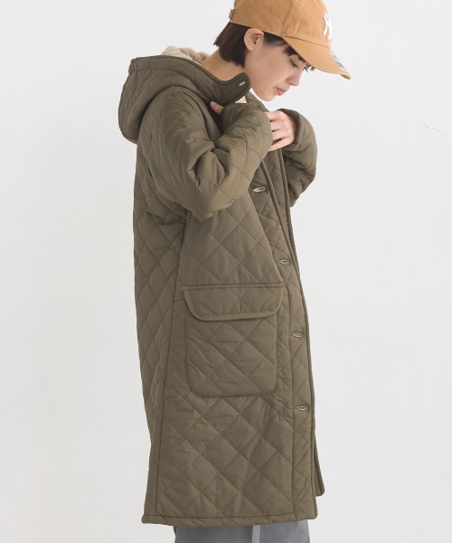 OMNES（オムネス）の「裏ファー高密度ナイロンキルティングジャケット（その他アウター・レディース・ベージュ/カーキ/ブラック・MEDIUM/LARGE）」の5枚目の写真