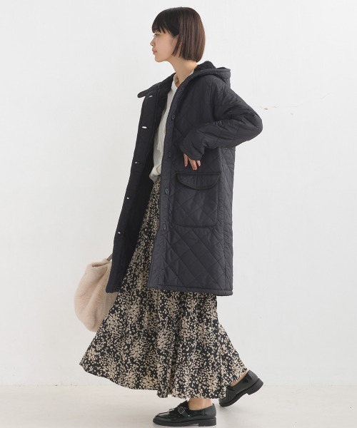 OMNES（オムネス）の「裏ファー高密度ナイロンキルティングジャケット（その他アウター・レディース・ベージュ/カーキ/ブラック・MEDIUM/LARGE）」の18枚目の写真