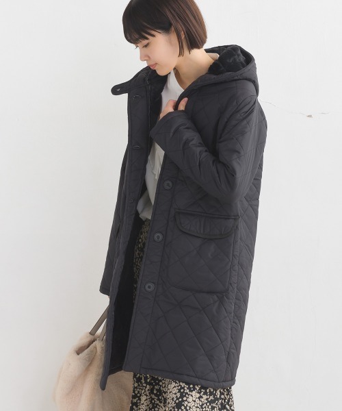 OMNES（オムネス）の「裏ファー高密度ナイロンキルティングジャケット（その他アウター・レディース・ベージュ/カーキ/ブラック・MEDIUM/LARGE）」の17枚目の写真