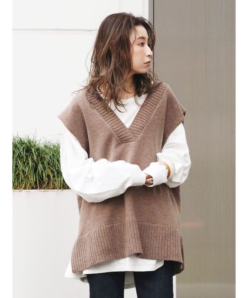 Ungrid（アングリッド）の「ルーズVネックニットベスト（ベスト・レディース・アイボリー/モカ・FREE）」の14枚目の写真