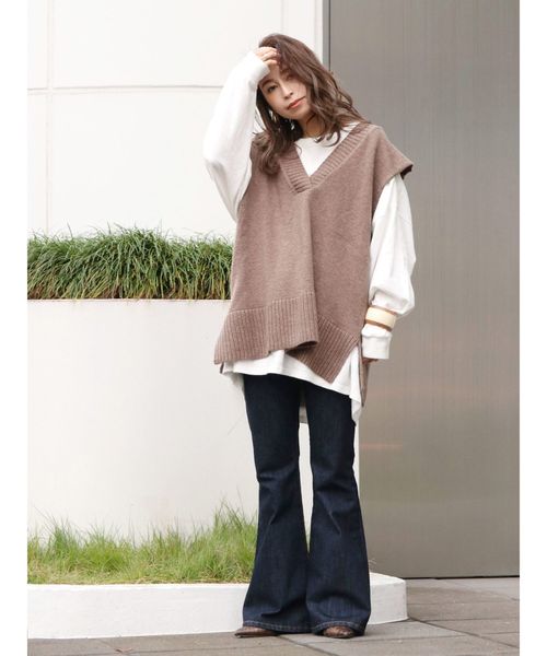 Ungrid（アングリッド）の「ルーズVネックニットベスト（ベスト・レディース・アイボリー/モカ・FREE）」の12枚目の写真