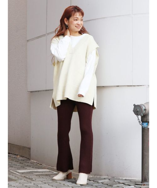 Ungrid（アングリッド）の「ルーズVネックニットベスト（ベスト・レディース・アイボリー/モカ・FREE）」の5枚目の写真